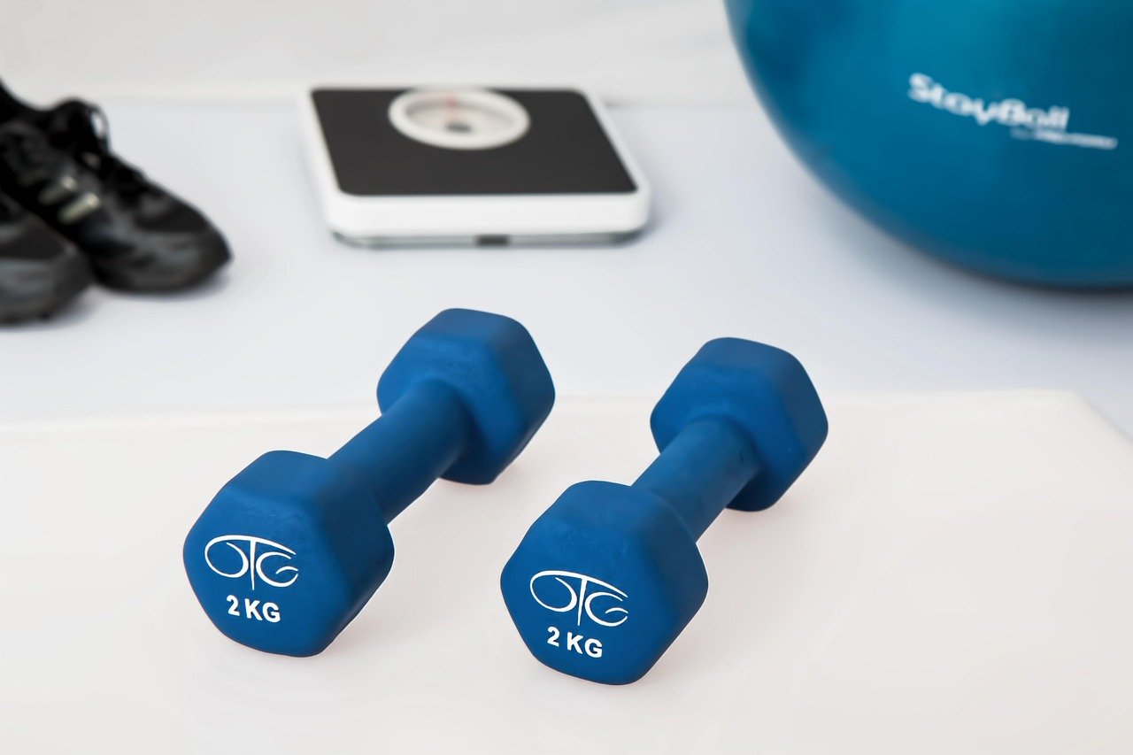 Top Fitness Gadgets to Track Your Progress in 2025